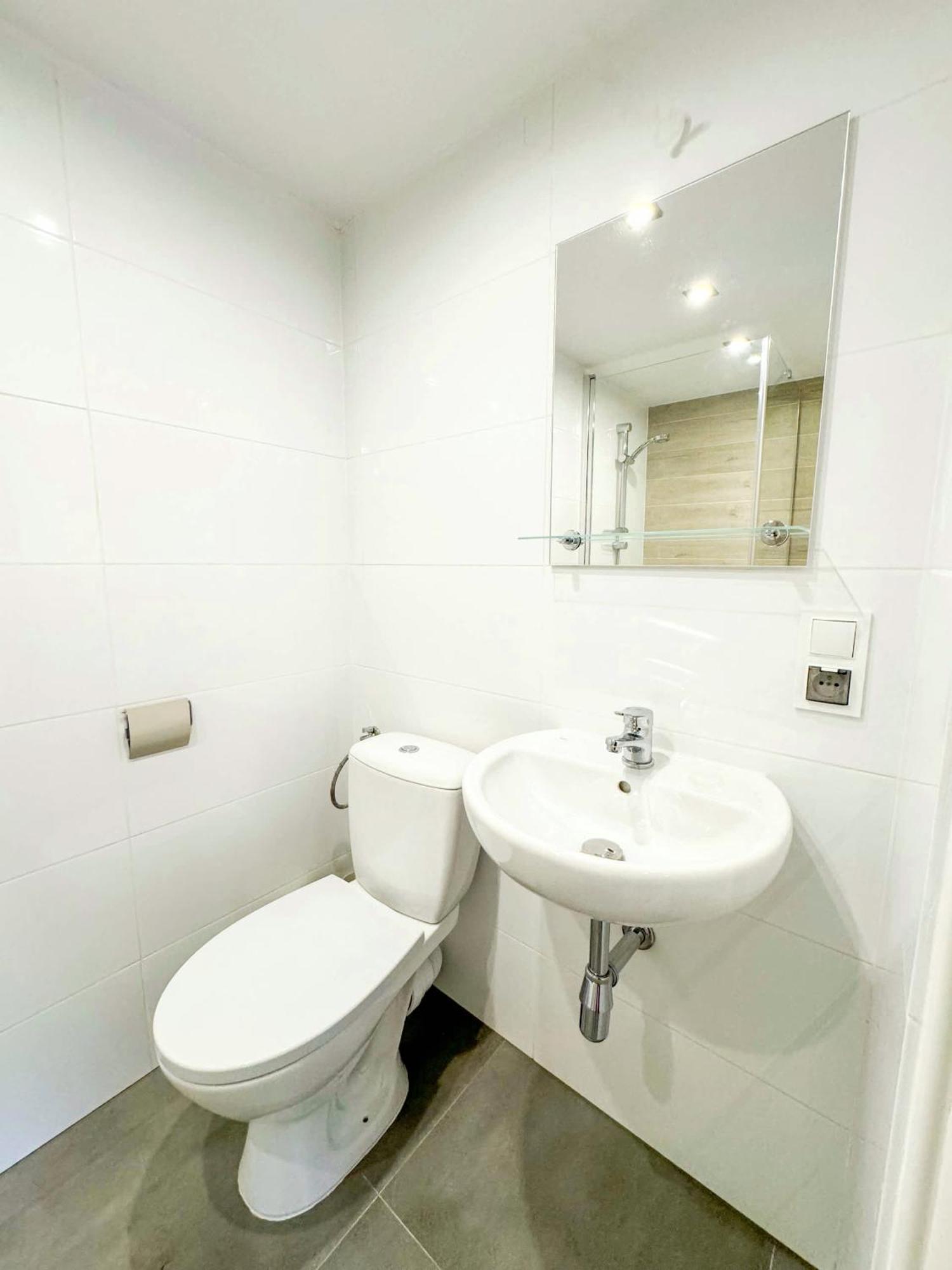 Modrzejewska In The Centre Of By Renters Apartment *